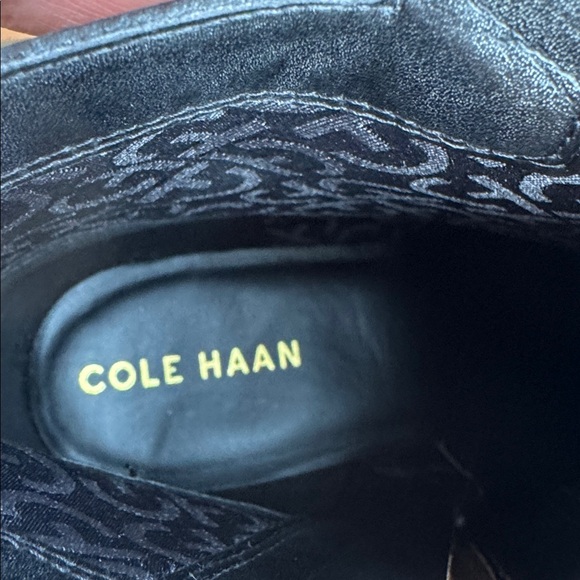 Cole Haan Black Leather Women’s Ankle Boots size 9 - Picture 6 of 10